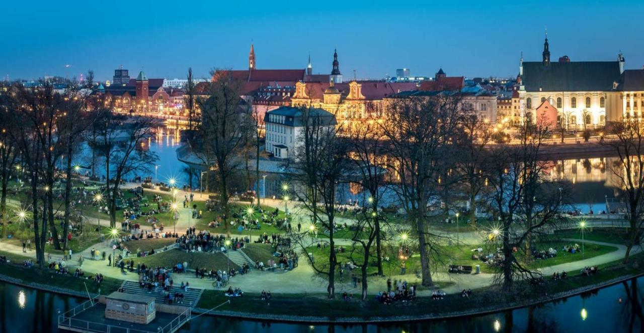 Bluebird City Center Apartment Wroclaw Ngoại thất bức ảnh